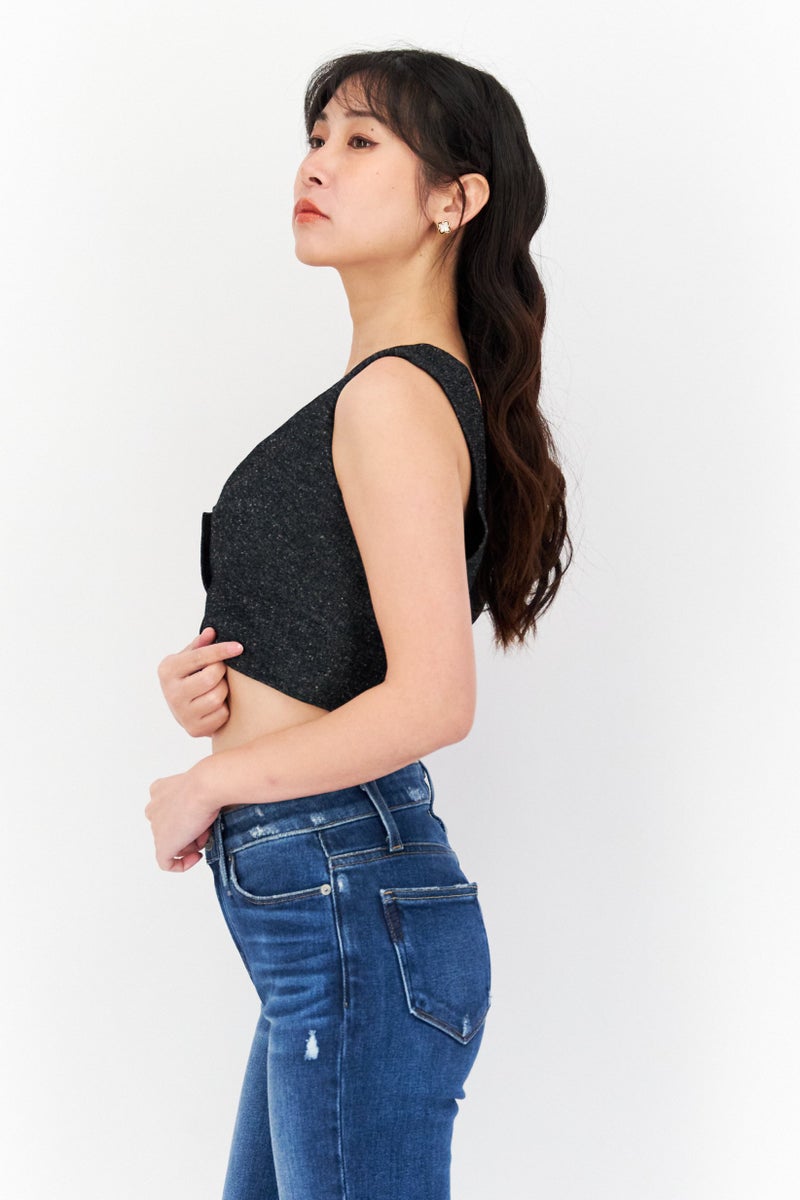 INC Jeannie Mai x INC Women V Neck Long Sleeves Heather Crop Top Vest, Dark Grey - Image 4